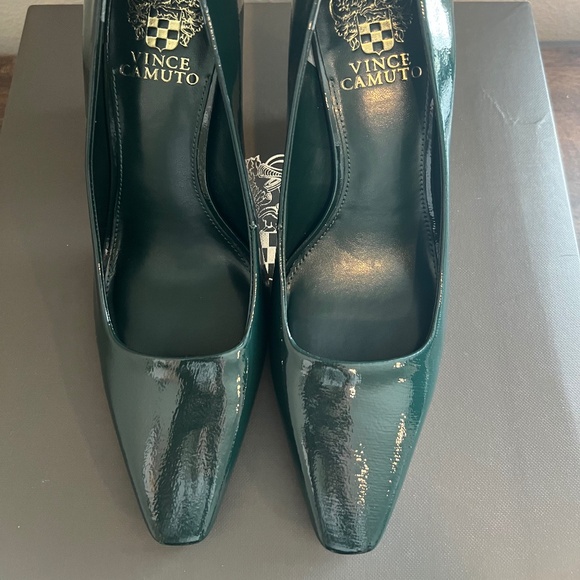 Vince Camuto Women's SIBRINA PUMP Color Mallard Green Sz 7.5 - Worn Once Indoors - Picture 3 of 11